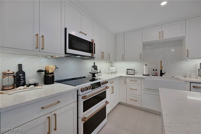 Photo - 1950 Gulf Shore Blvd N Unit 107