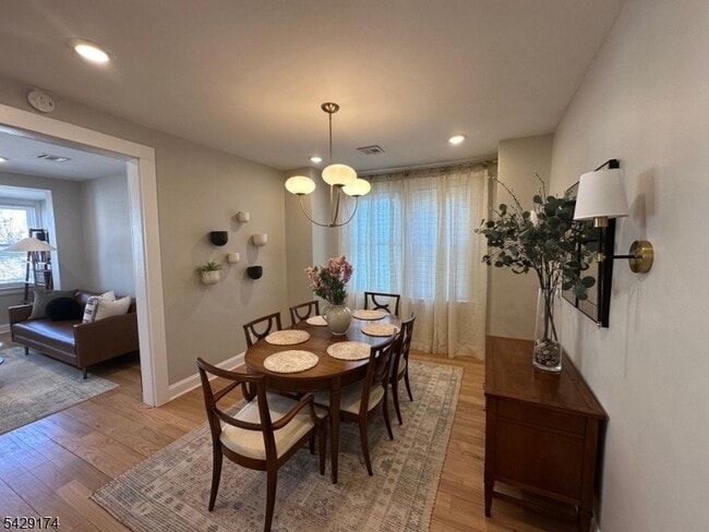 Photo - 282 Weequahic Ave