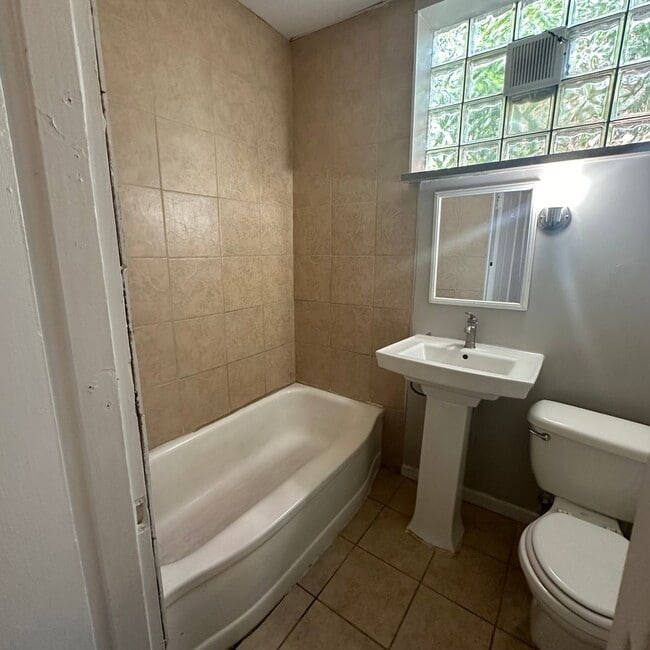 Photo - 4642 Farlin Ave Unit 1F