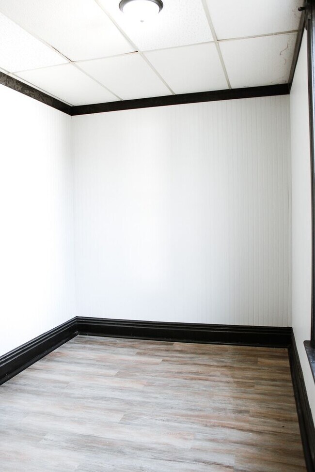 Photo - 402 Fritz Ave E Unit 402.5