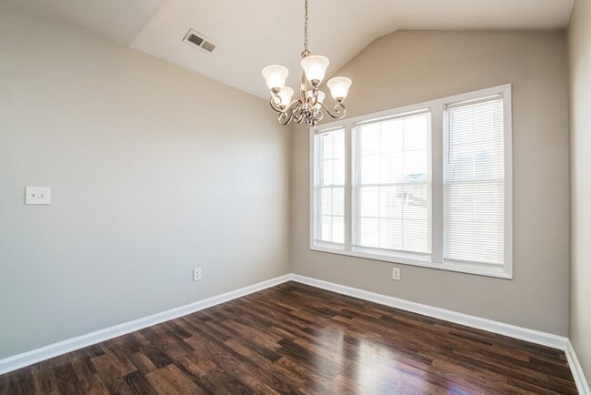 Photo - 4012 Mindspring Dr