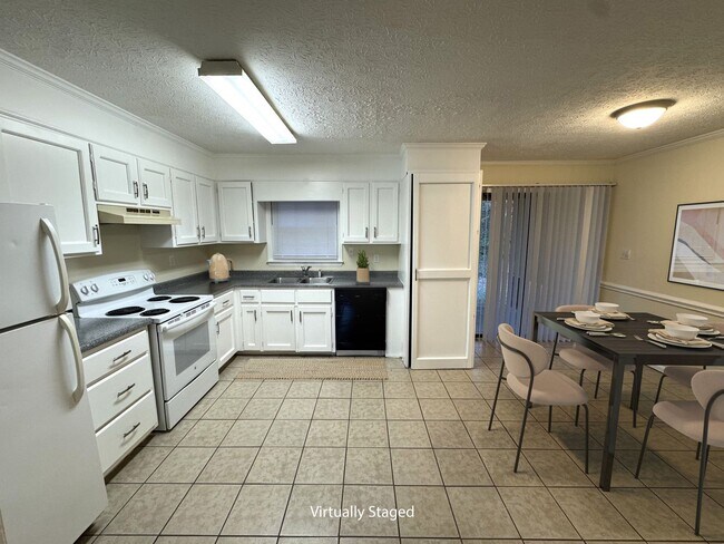Photo - 107 Barrington Dr