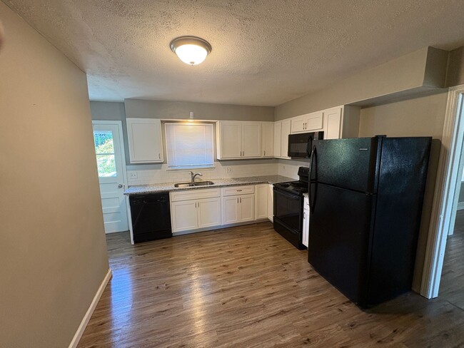 Photo - Beautiful 3 bed, 2 bath in St. Ann.