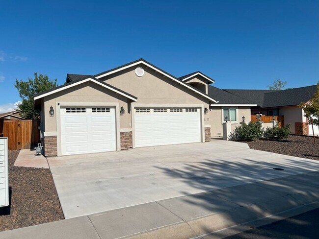 Photo - <b>Three Bedroom on the Golf Course in Fer...