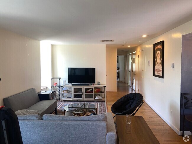 Building Photo - 75 Dartmouth St Rental