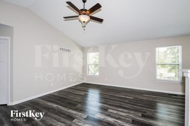 Photo - 2220 Tenbrook Rd