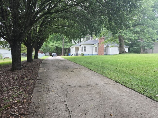 Photo - Quiet Neighborhood- Large Lot- Shed- Enclosed Sunroom! Community Pool & Tennis Courts!