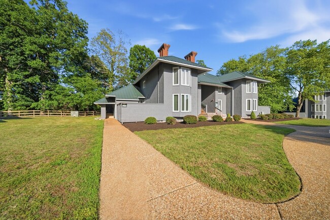 Photo - Resort Style Living - KINGSMILL (Graves Ordinary)