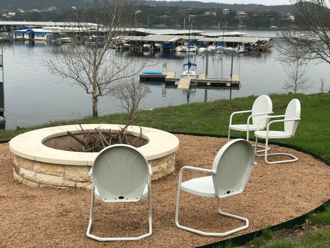 The Hudson on Lake Travis (WATERFRONT!)