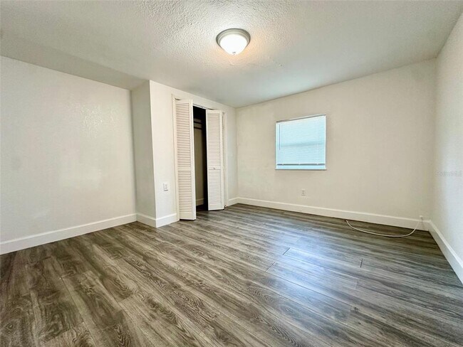 Photo - 3905 54th Ave N