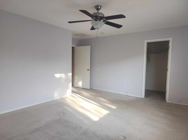 Photo - 43811 W Elizabeth Ave