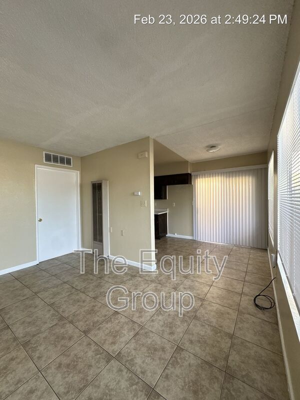 Photo - 819 N Floral St