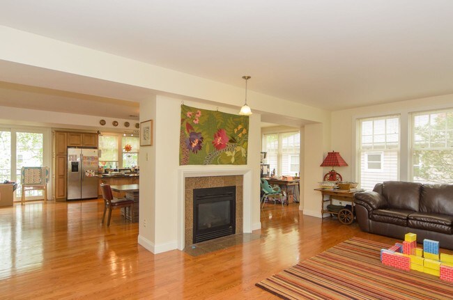 Photo - 53 Winslow Rd Unit A