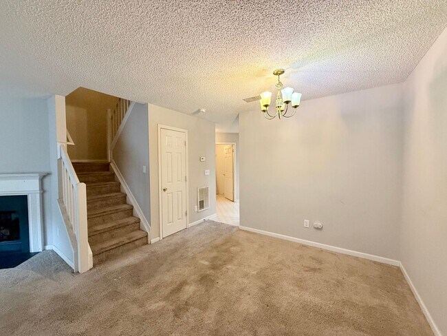 Photo - 5731 Cougar Ln