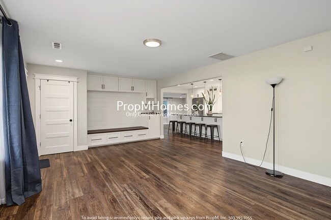 Photo - 503 NE Birchwood Terrace