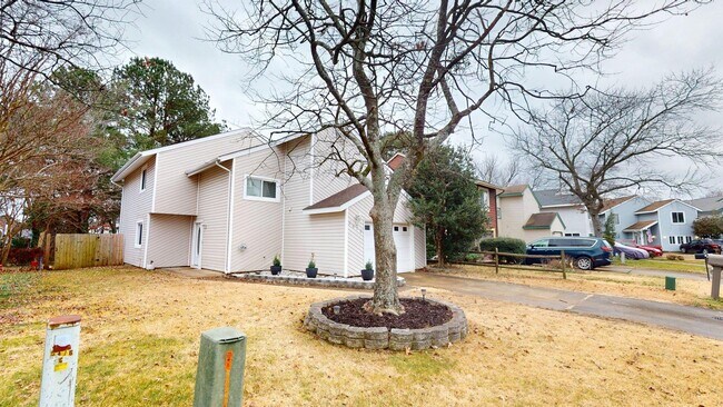 Photo - 5472 Chatham Lake Dr