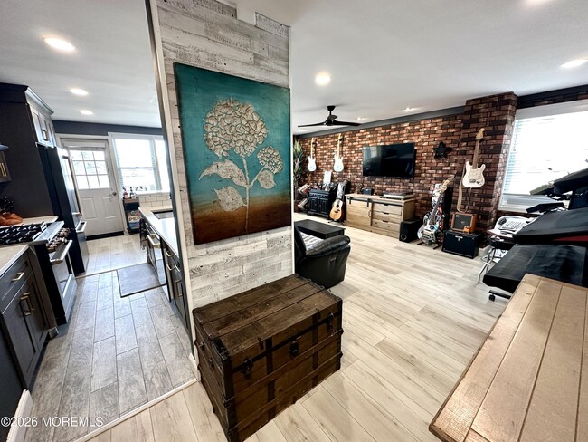 Building Photo - 510 Deal Lake Dr Unit 2H