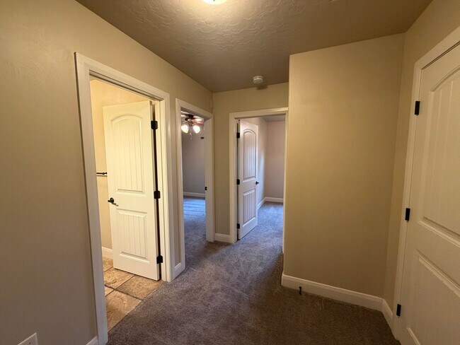 Photo - CHARMING TOWNHOME FOR RENT IN ST. GEORGE!