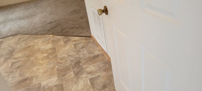 Photo - 228 SW Westholm Ave