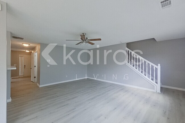 Photo - 6128 Hickory Ln Dr