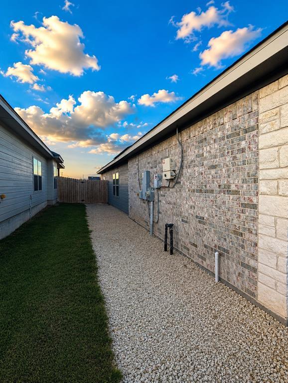 Photo - 1614 Black Kettle Trl