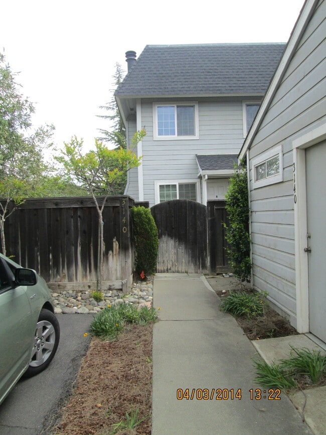 Building Photo - Stonegate living! Rental