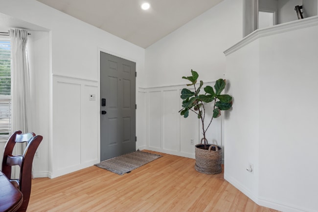 Photo - 617 S 1370 W