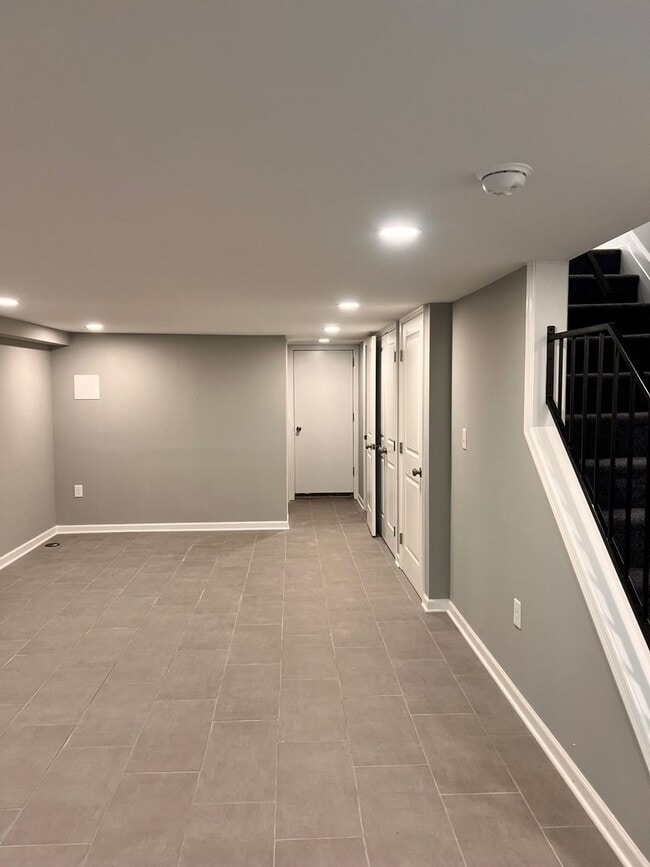 Photo - ** 3 BEDROOM TOWNHOME AVAILABLE**