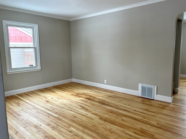 Photo - 3016 Kentucky Ave S