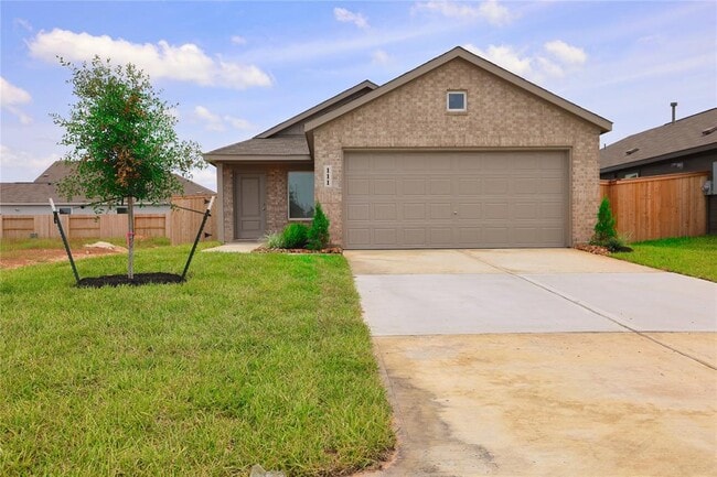 Photo - 111 Cedar Elm Ct House
