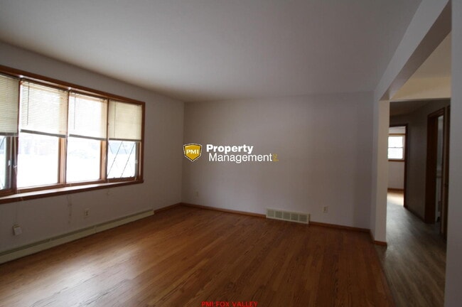 Photo - Large Updated 3 Bedroom Ranch