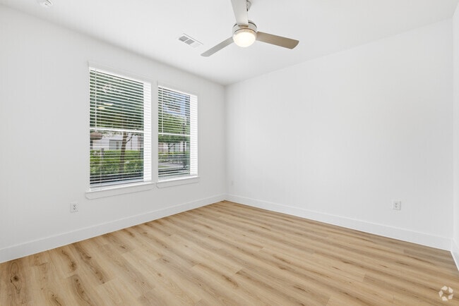 A4 1BR, 1BA - 796SF - Dormitorio