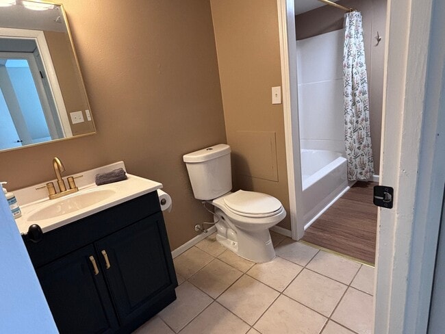 Photo - 463 Down Hill Dr