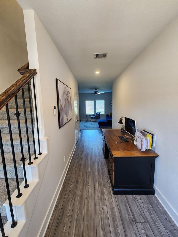 Photo - 10603 Whitejacket