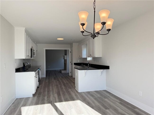 Photo - 106 Charlie Wy