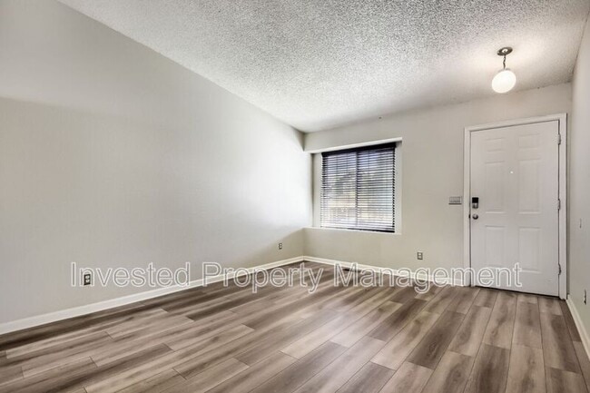 Photo - 4849 N Foxtail Dr