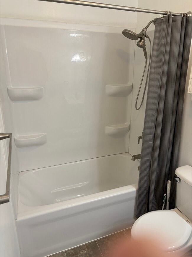 Photo - 18 S Julian St