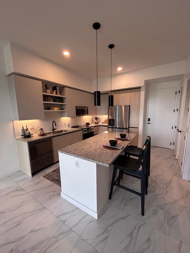 Building Photo - 2362 NE 172nd St Unit B22