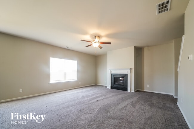 Photo - 8 Stadelman Ct