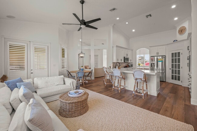 Photo - 15705 Meadow Wood Dr