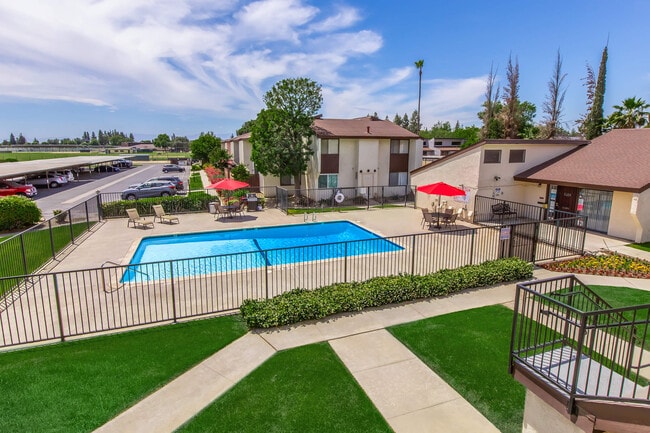 Cedarwood Apartments