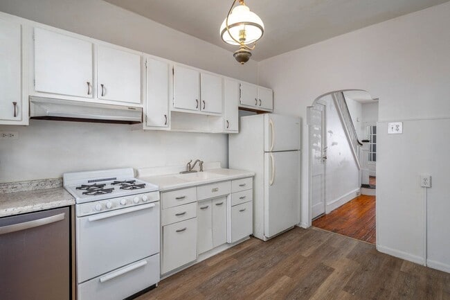 Photo - 2341 S Woodstock St