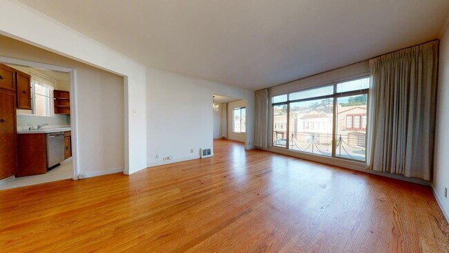 Photo - Flexible 4BD/3BA Home w/ Bonus Private Suite – Steps to Taraval Shops