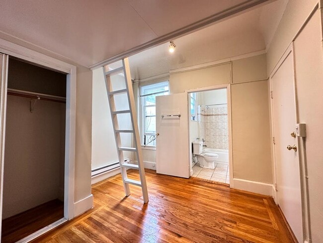 Photo - O'Farrell Associates LLC.