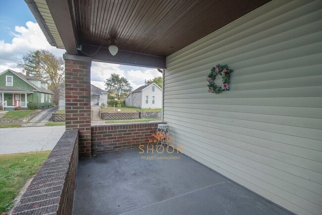 Photo - RENOVATED 3BR/2BA HOME CLOSE TO DOWNTOWN