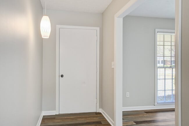 Photo - 1805 Chelwood Cir