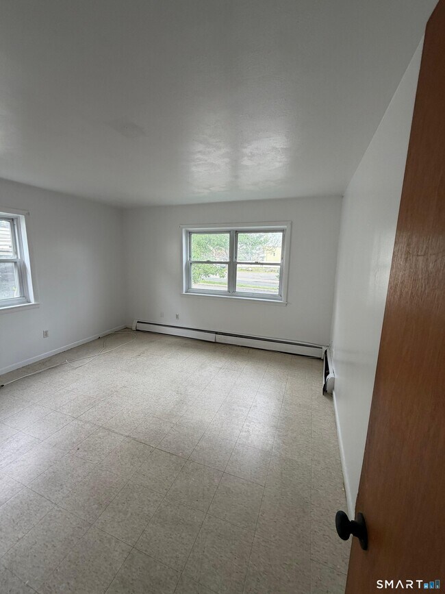 Photo - 2240 E Main St Unit 1D