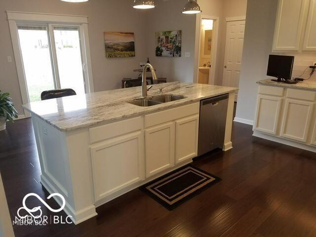 Photo - 2078 Seneca Ln