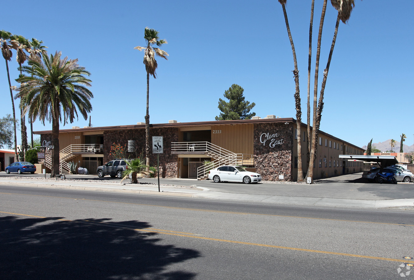 Glen East Apartments - Glen East Apartments