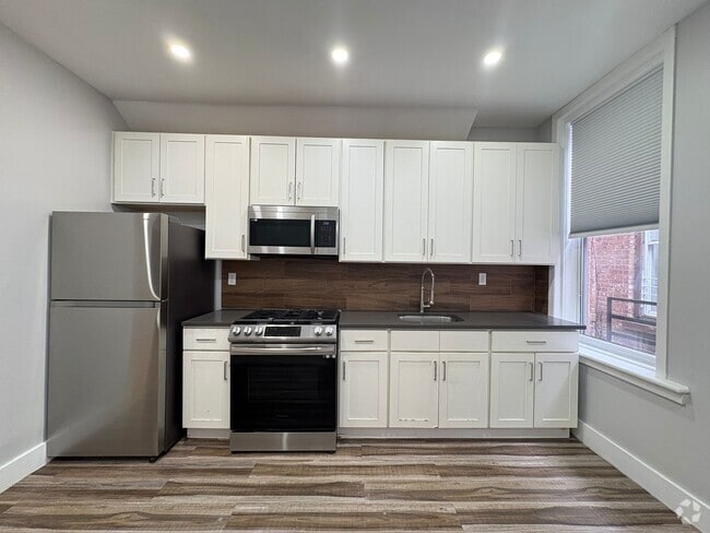 Building Photo - 178 Ocean Ave Unit 8 Rental